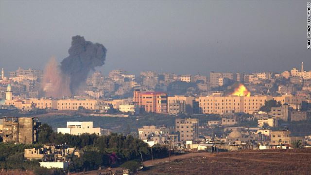 Photo of غزة تواصل صمودها وثماني قتلي في غارة جديدة