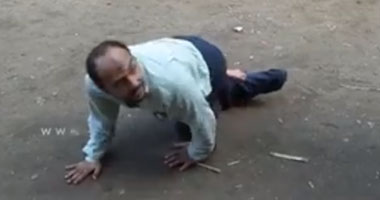 Photo of محافظ القليوبية يهدي مواطن معاق بشبرا الخيمة كشك ومعاش وكرسي متحرك