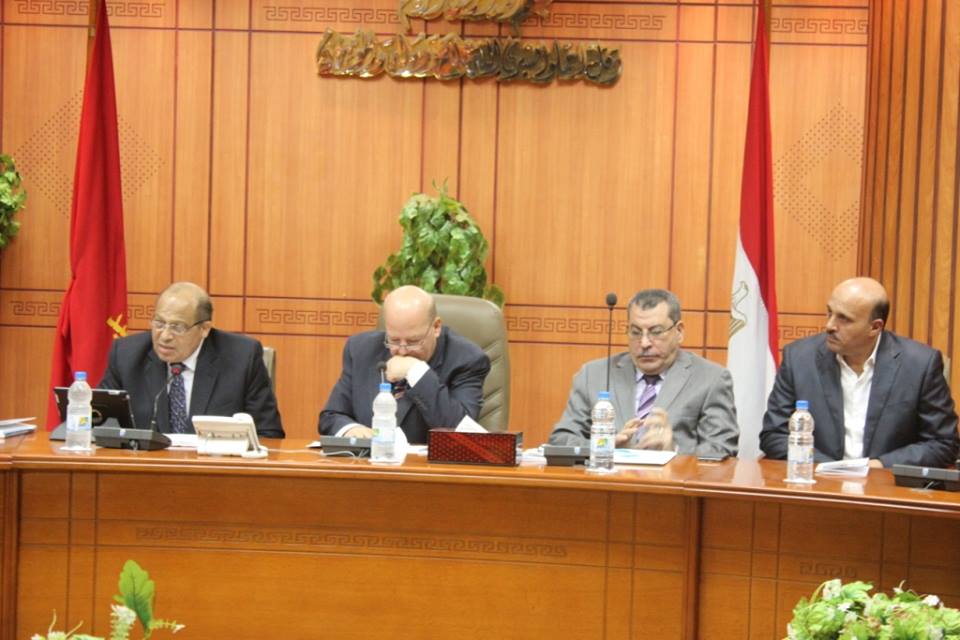 المحافظ ورئيس جامعة قناة السويس و نائب رئيس جامعة بورسعيد