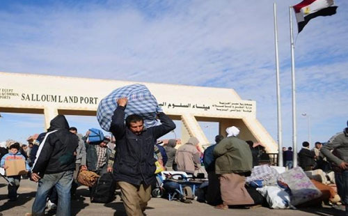 Photo of القبض على 60 اثناء محاولة تسللهم لليبيا  وعودة 110 مصري عبر السلوم