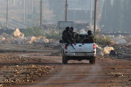 Photo of وسائل إعلام سورية : المعارضة قصفت منطقة في حلب بغازات سامة