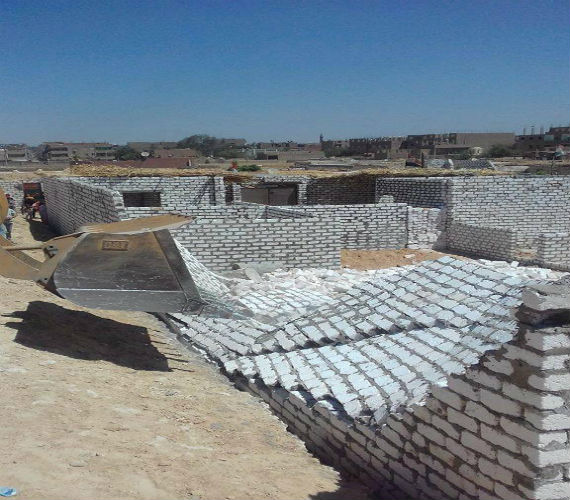 Photo of إزالة 29 حالة تعدى على الأرض الزراعية بـ 5 قرى بمدينة المنيا