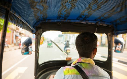 توكتوك ياابن عمي - أوراق عربية